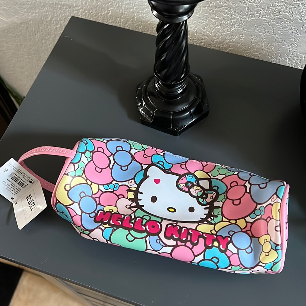 NWT Hello Kitty Pencil case bag